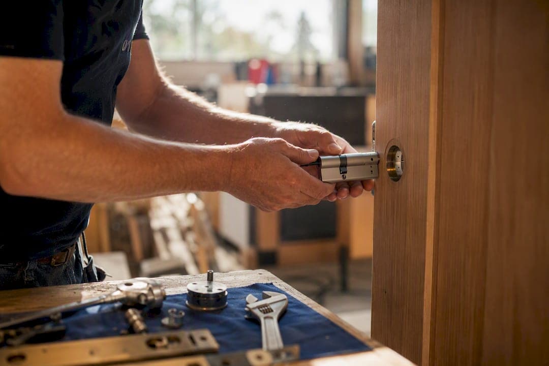How to select the right door security lock grade